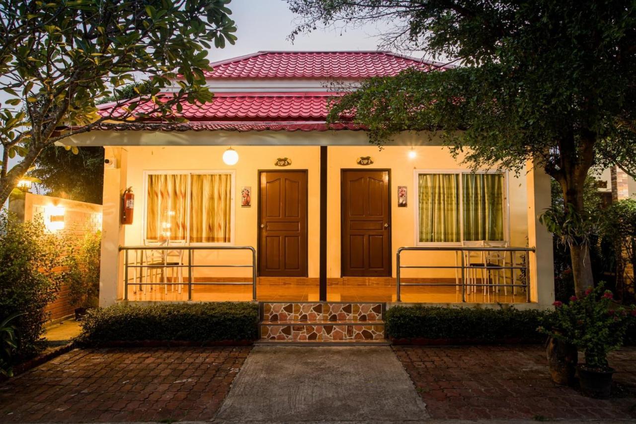 Pennaung Resort Bueng Kan Exteriér fotografie